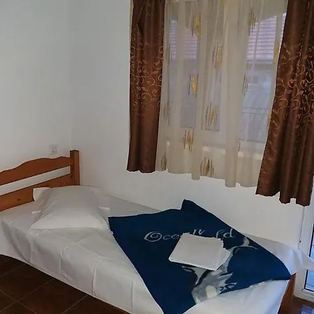 Affittacamere Pensiune La Rodica 3*
